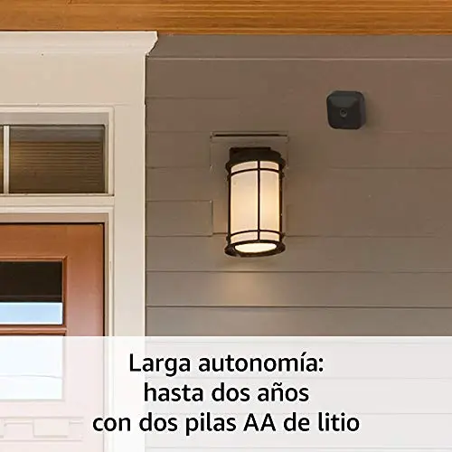 Blink Outdoor | Cámara de vigilancia exterior HD inalámbrica y resistente a la intemperie, 4 cámaras + Blink Videotimbre (Video Doorbell) | Audio bidireccional, vídeo HD, compatible con Alexa